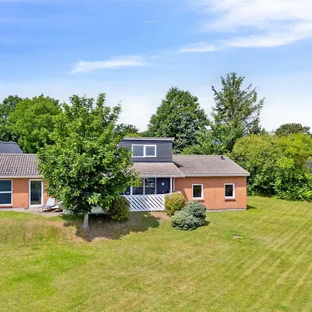 Tatil Evi Svenn - 300m From The Sea By Interhome